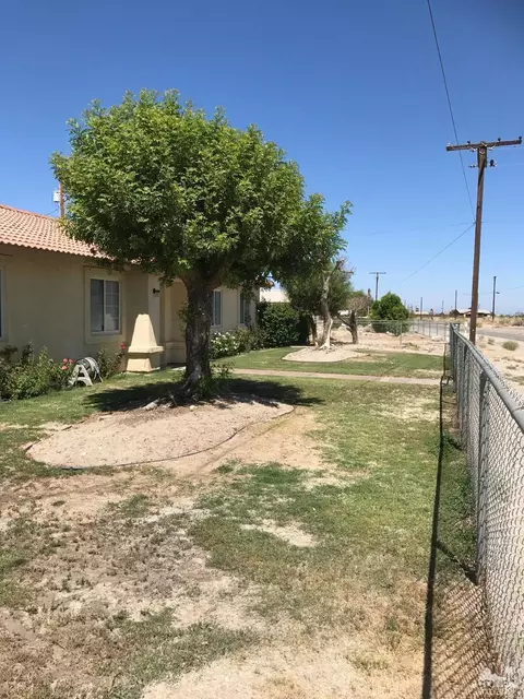 2806 Gram Dr, Thermal, CA 92274 photo 3