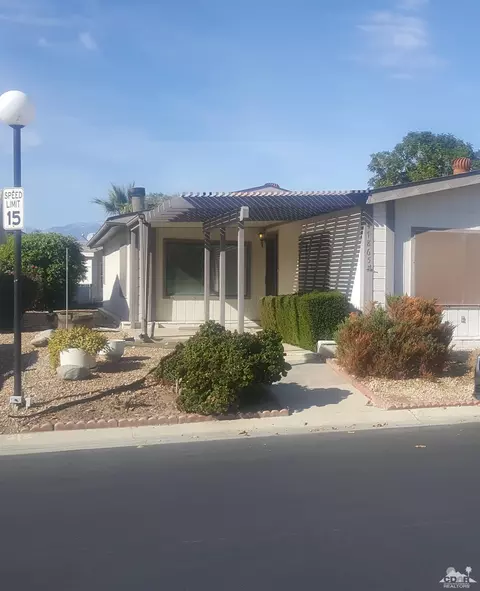 47865 Coronado Dr, Indio, CA 92201 photo 2