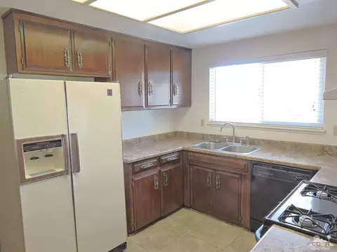6995 Hanford Ave, Yucca Valley, CA 92284 photo 8