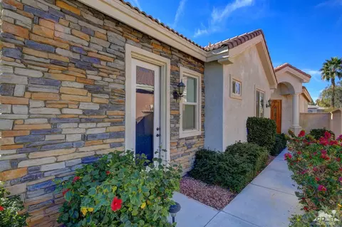 49793 Wayne St, Indio, CA 92201 photo 4