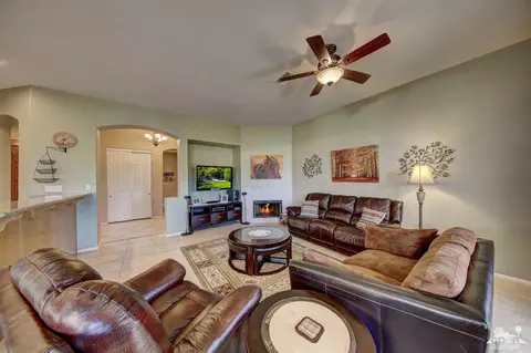 49793 Wayne St, Indio, CA 92201 photo 7