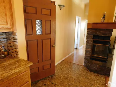 1214 William St, Corona, CA 92879 photo 7