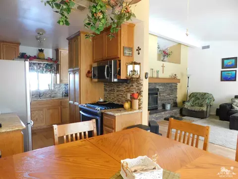 1214 William St, Corona, CA 92879 photo 10