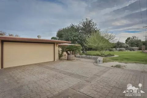40896 Starlight Ln, Bermuda Dunes, CA 92203 photo 2