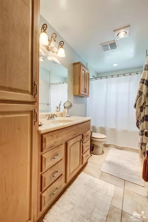 35 Cherry Ave, Long Beach, CA 90802 photo 23