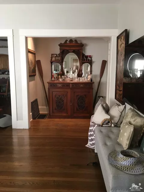 35 Cherry Ave, Long Beach, CA 90802 photo 9