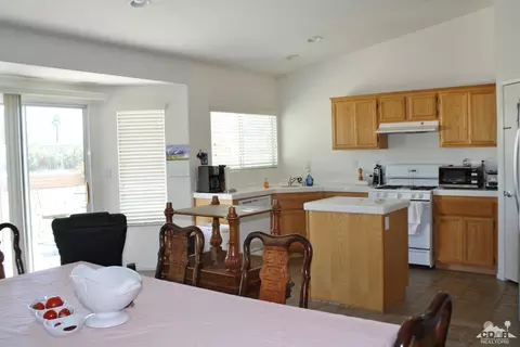 83413 Greenbrier Dr, Indio, CA 92203 photo 4