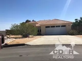 7723 Taos Ct, Yucca Valley, CA 92284 photo 2