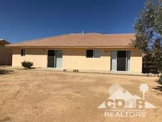 7723 Taos Ct, Yucca Valley, CA 92284 photo 23