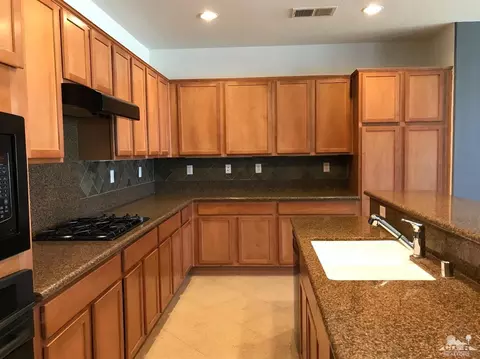 40239 Catania Ct, Indio, CA 92203 photo 6