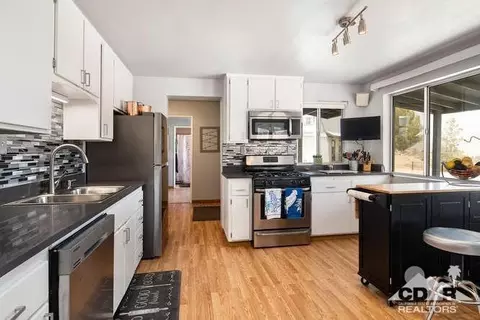 49469 Big Morongo, Morongo Valley, CA 92256 photo 13