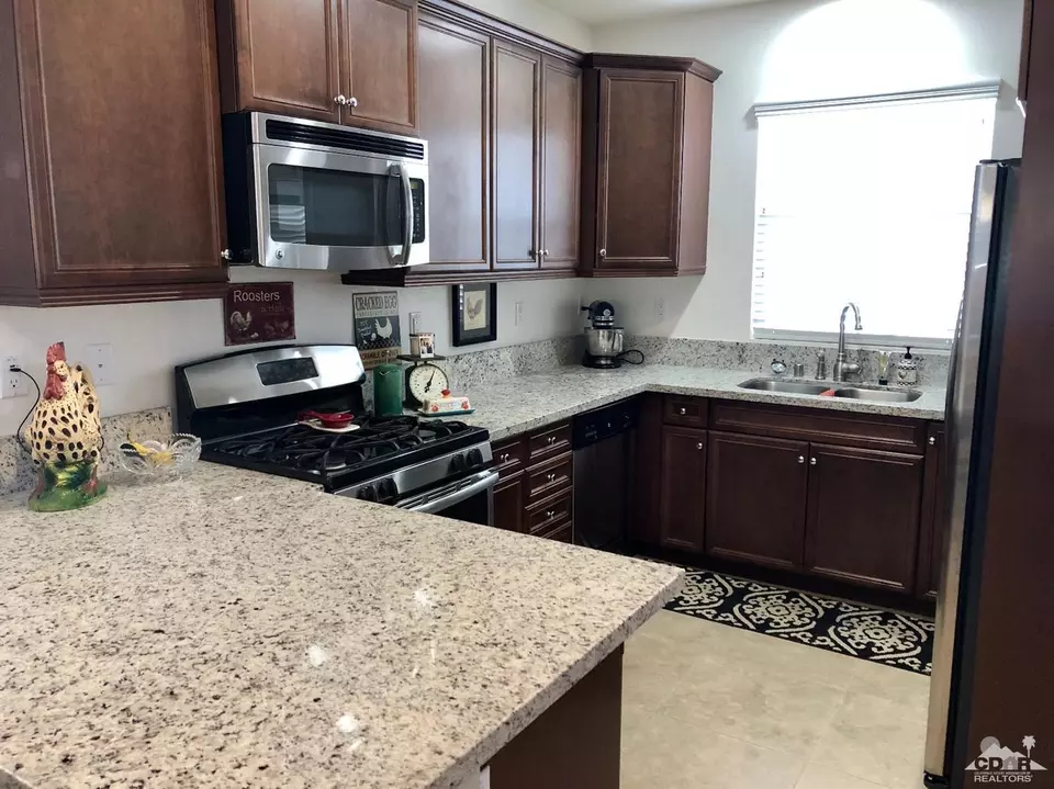  510 Calle Vibrante, Palm Desert, CA 92211 photo 9