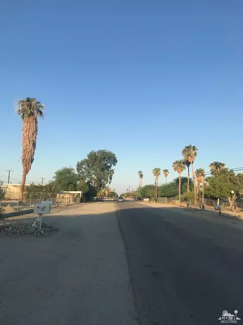 174 Brawley Ave, Thermal, CA 92274 photo 3