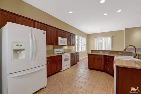 48918 Barrymore St, Indio, CA 92201 photo 2