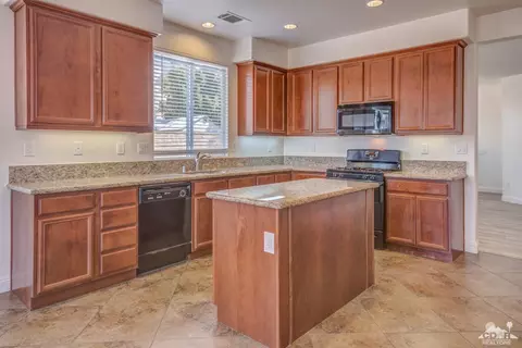 37265 Melbourne St, Indio, CA 92203 photo 2