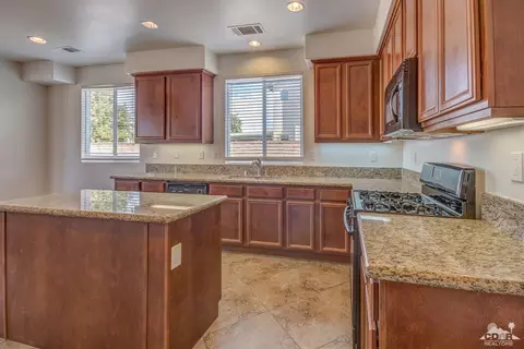 37265 Melbourne St, Indio, CA 92203 photo 4