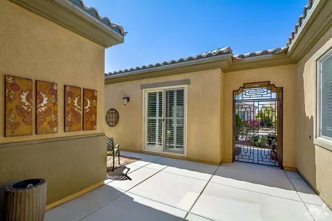 39554 Corte Chimborazo, Indio, CA 92203 photo 8