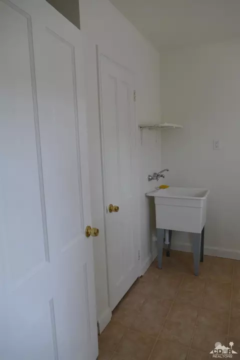 10620 9th Ave, Hesperia, CA 92345 photo 10