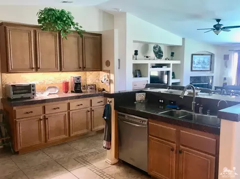 43281 Avenida Estrella, Indio, CA 92203 photo 10