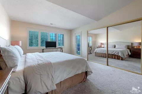 367 Muirfield Dr, Palm Desert, CA 92211 photo 17
