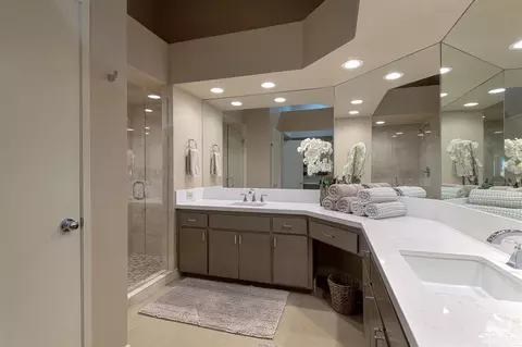 367 Muirfield Dr, Palm Desert, CA 92211 photo 18