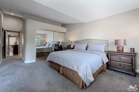 367 Muirfield Dr, Palm Desert, CA 92211 photo 16