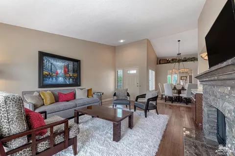 367 Muirfield Dr, Palm Desert, CA 92211 photo 7