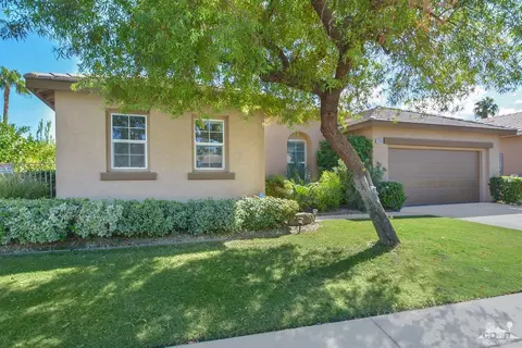 82459 Grant Dr, Indio, CA 92201 photo 2