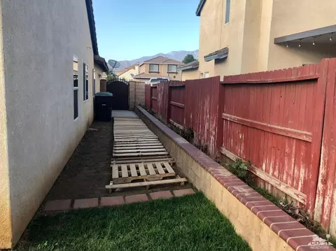 807 Cougar Ranch Rd, Beaumont, CA 92223 photo 32
