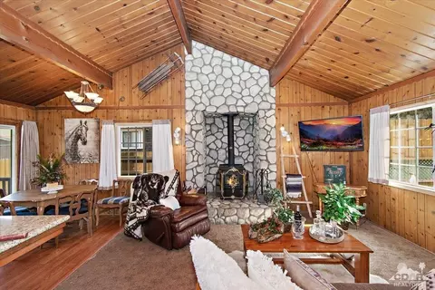 42628 Falcon Ave, Big Bear Lake, CA 92315 photo 3