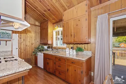42628 Falcon Ave, Big Bear Lake, CA 92315 photo 9