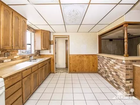 5294 N N Cres, Street, CA 92407 photo 14