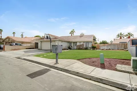 81467 Jonquil Ave, Indio, CA 92201 photo 4