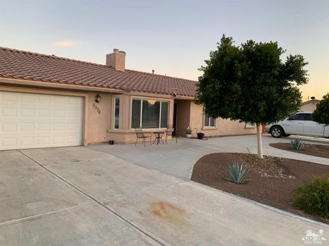 2376 Marlin Dr, Thermal, CA 92274 photo 3