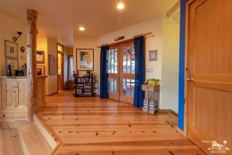 26910 Robin Rd, Idyllwild, CA 92549 photo 3