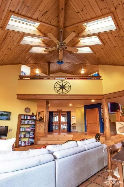 26910 Robin Rd, Idyllwild, CA 92549 photo 5