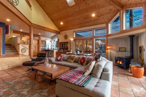 26910 Robin Rd, Idyllwild, CA 92549 photo 6