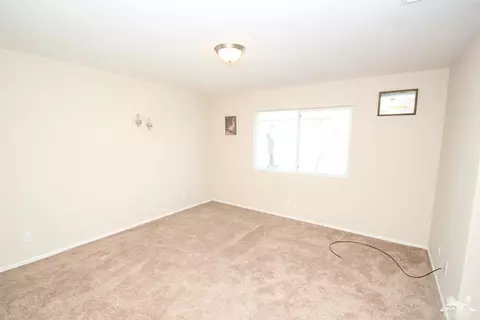 7365 Barberry Ave, Yucca Valley, CA 92284 photo 6