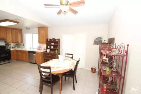 7365 Barberry Ave, Yucca Valley, CA 92284 photo 10