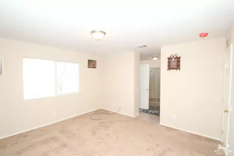 7365 Barberry Ave, Yucca Valley, CA 92284 photo 11