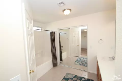 7365 Barberry Ave, Yucca Valley, CA 92284 photo 5
