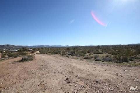 59474 Belfair Dr, Yucca Valley, CA 92284 photo 4