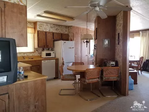 233 Imperial Ave, Salton Sea Beach, CA 92274 photo 17