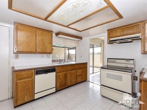 1586 Christopher Ln, Redlands, CA 92374 photo 19