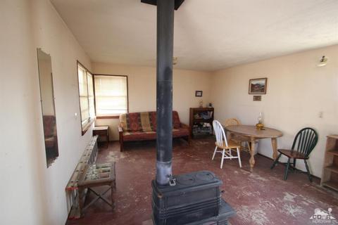 974 Sunfair Rd, Joshua Tree, CA 92252 photo 3