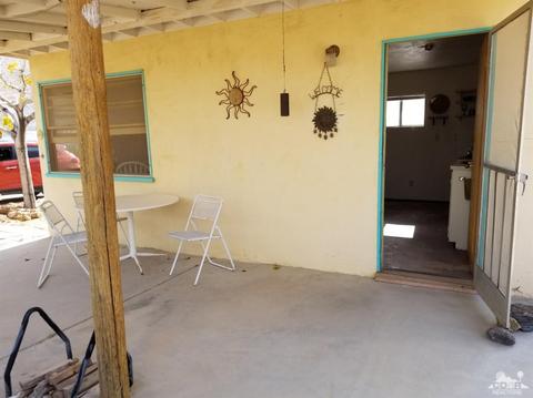 974 Sunfair Rd, Joshua Tree, CA 92252 photo 2