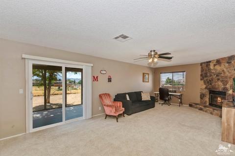 7480 Indio Ave, Yucca Valley, CA 92284 photo 5