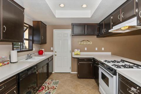 7480 Indio Ave, Yucca Valley, CA 92284 photo 10