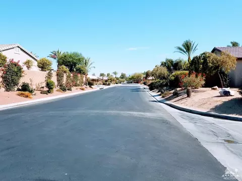 40849 Broadmoor Dr, Indio, CA 92203 photo 5