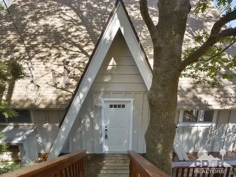 27695 N Bay Rd, Lake Arrowhead, CA 92352 photo 2